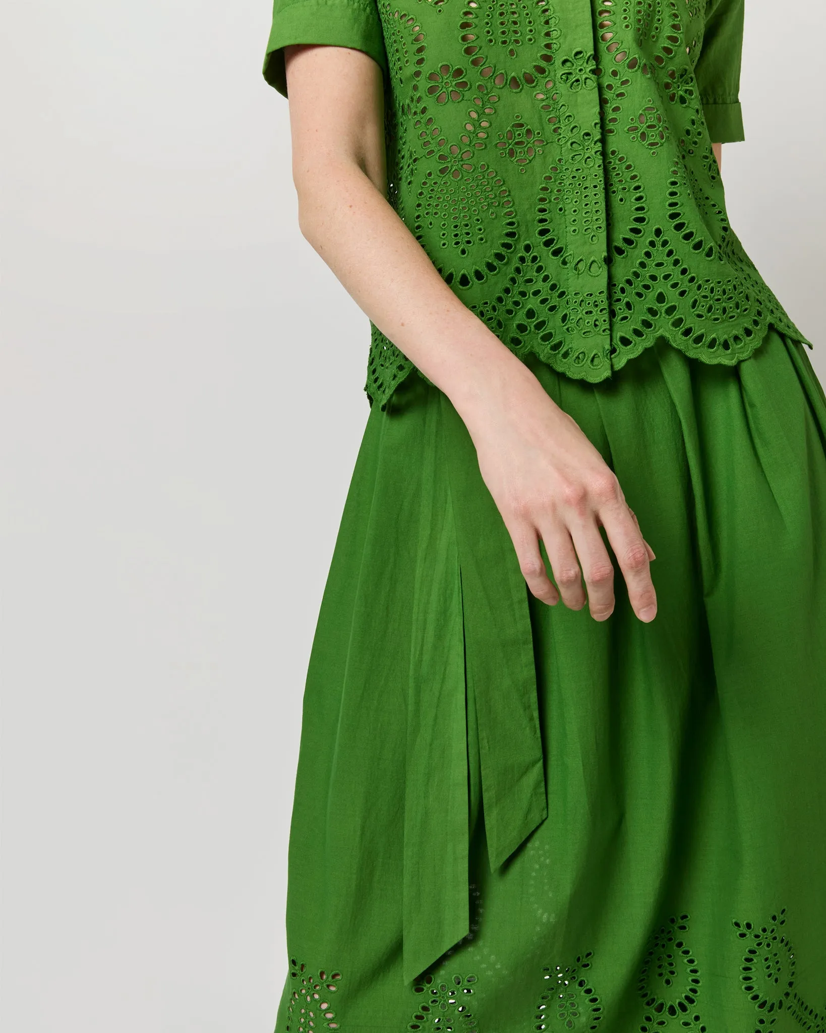 Carol Short-Sleeved Shirt in Green Eyelet