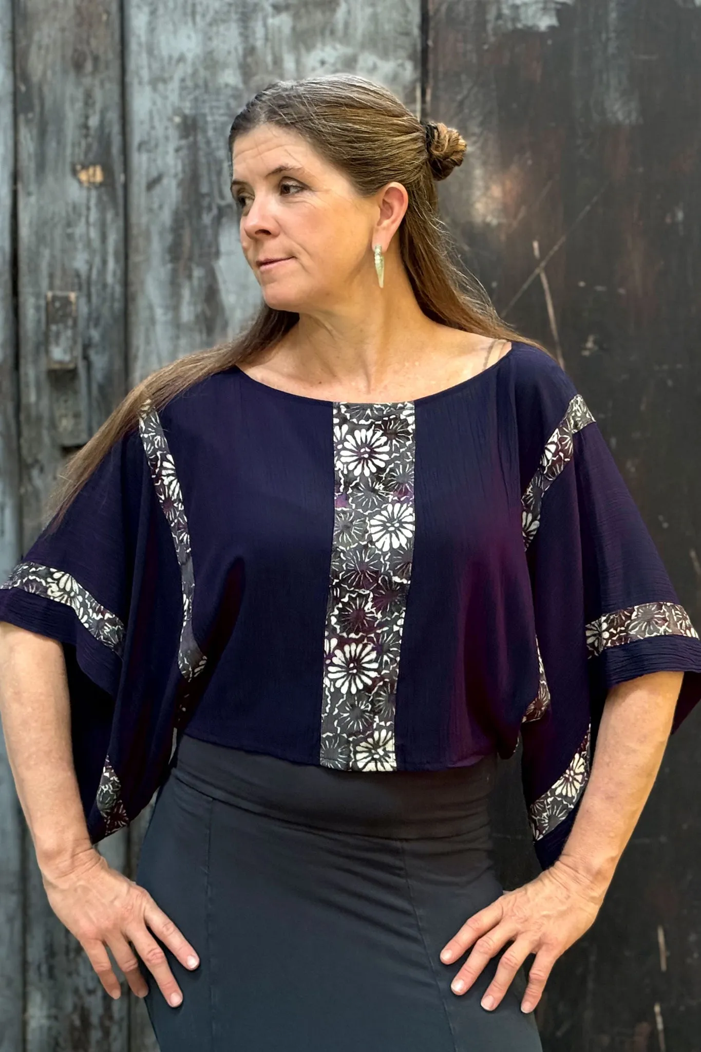 Elegant Shrug - Navy