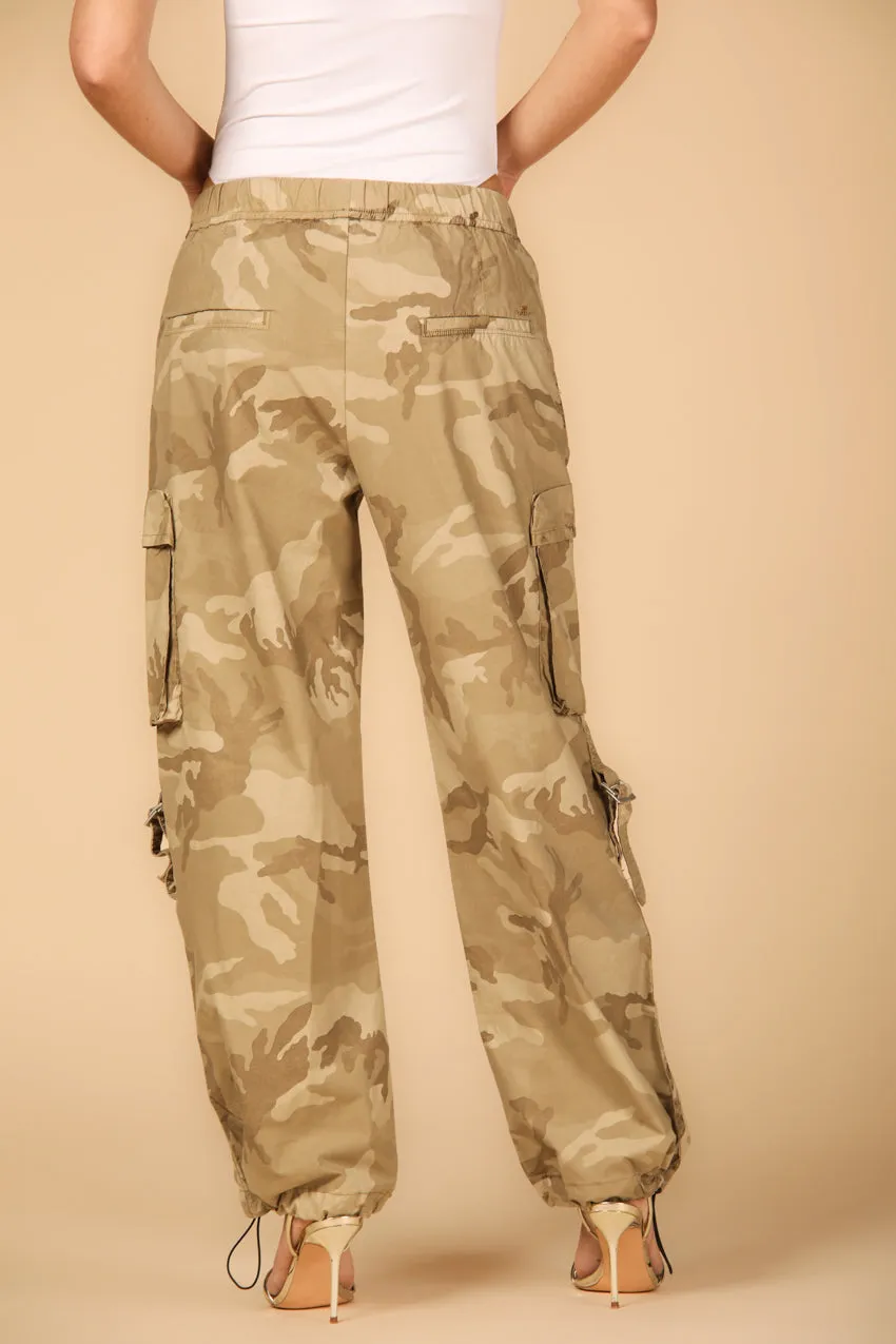 Francis pantalone cargo donna in tencel con pattern camouflage relaxed