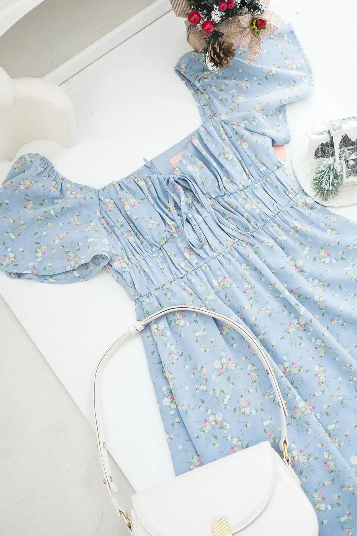 HAYLEY FLORAL DRESS IN BLUE